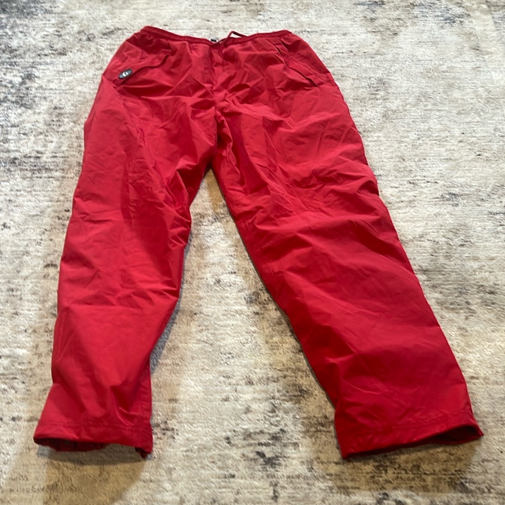 Athletic pants